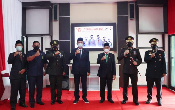 
 HUT ke-76 TNI, Bupati Barito Utara Ikut Secara Virtual