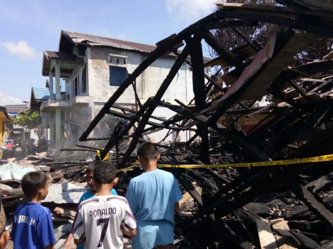 
 Bangunan Sarang Walet dan Barak di Barito Utara Hangus Terbakar