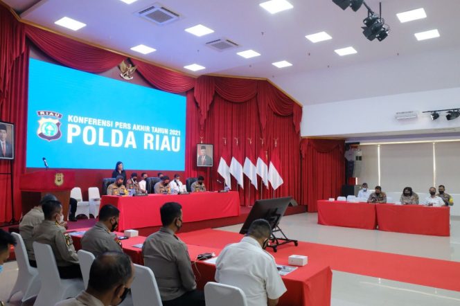 
 Polda Riau Sukses Ungkap 1.596 Kasus Peredaran Narkotika dengan Tersangka 2.338 Orang di Tahun 2021