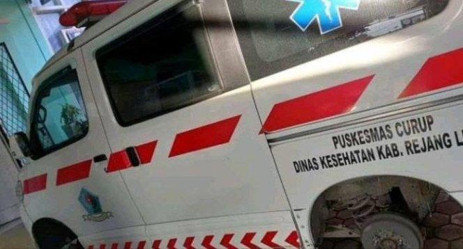
 Alamak! 4 Roda Ambulans Lagi Parkir Malah Dicuri